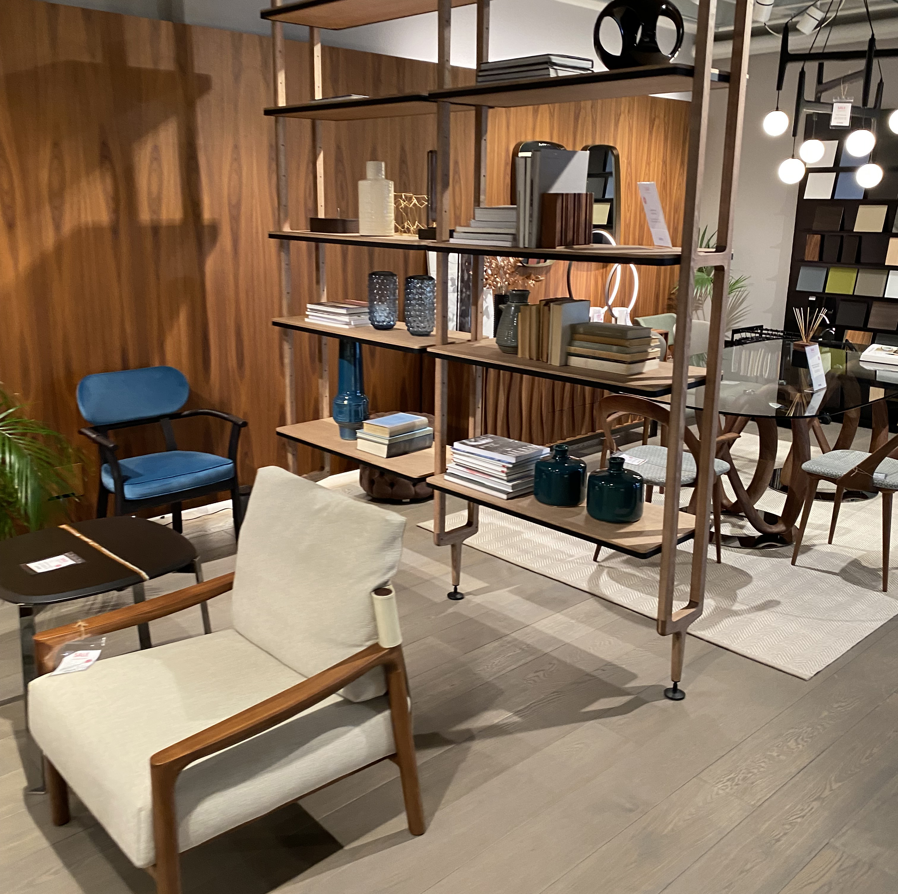 Italian furniture designer Porada's showroom - installed by Spring Box London